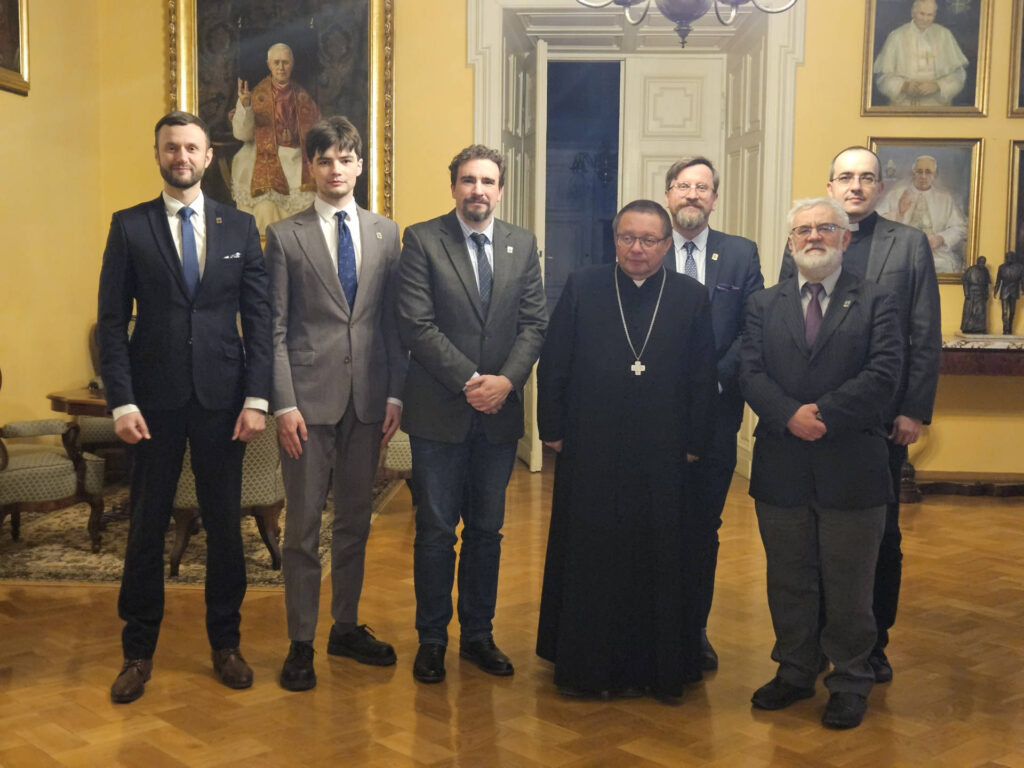 Spotkanie zarzadu z kardynałem grzegorzem rysiem